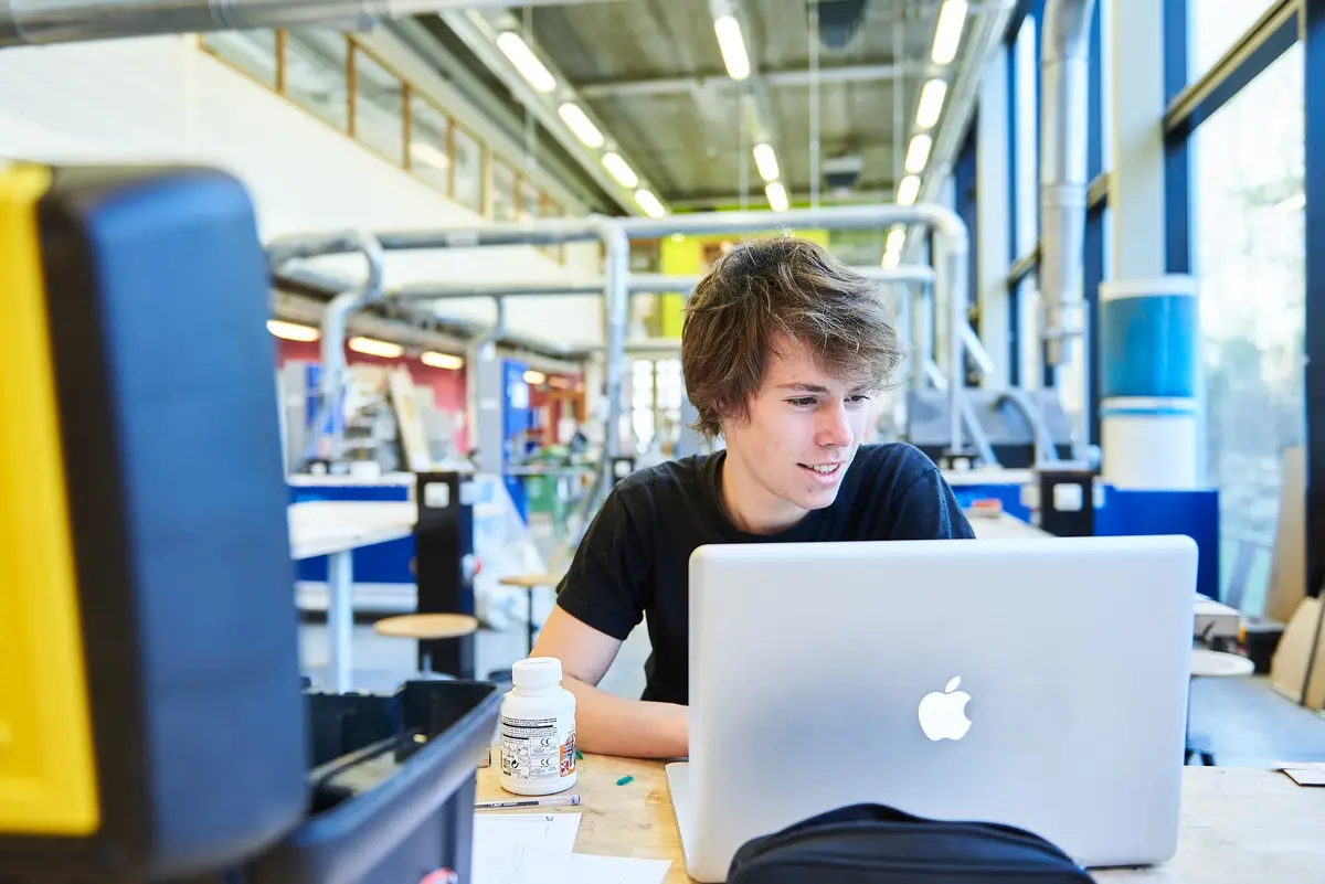 Howest IDC IPO reportage