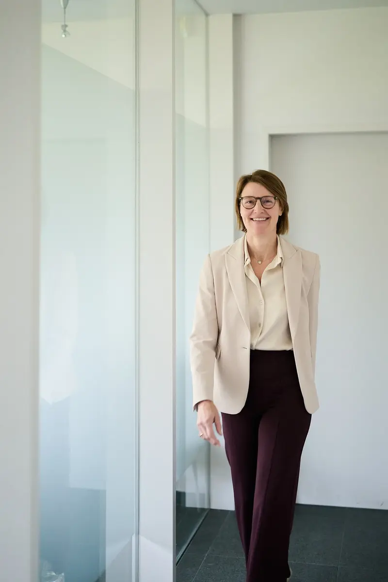 Plug VY US advocaten Kortrijk
