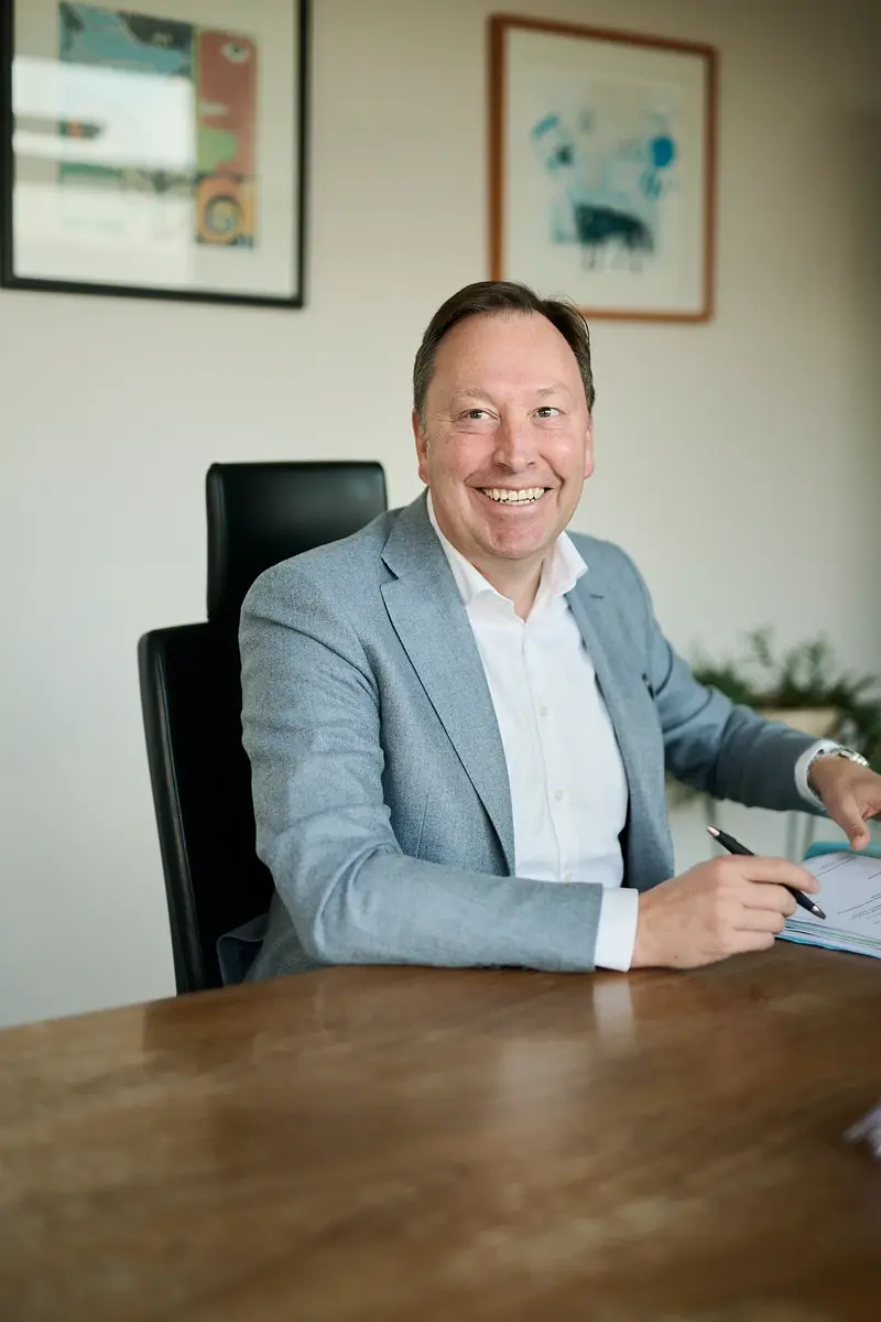 Plug VY US advocaten Kortrijk