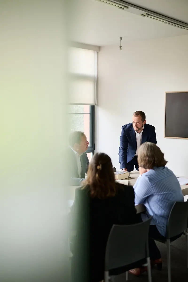 Plug VY US advocaten Kortrijk
